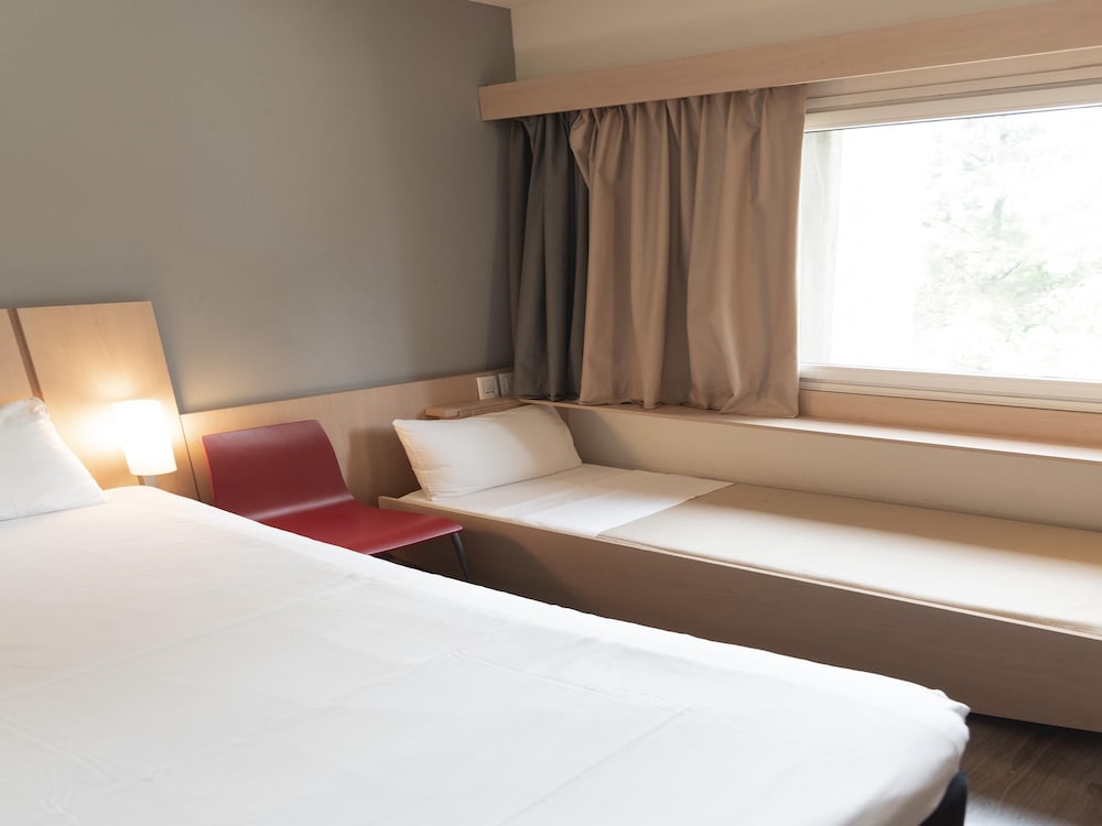 Ibis Pilar 29/63