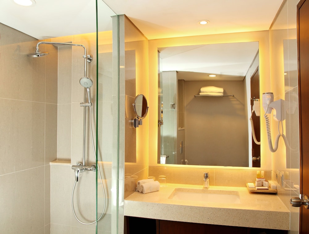 Monopoli Hotel Bukittinggi 28/29