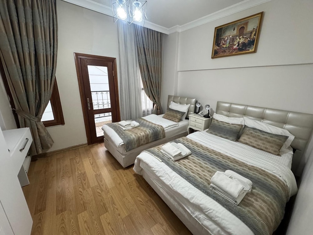 Saint George Boutique House 28/66