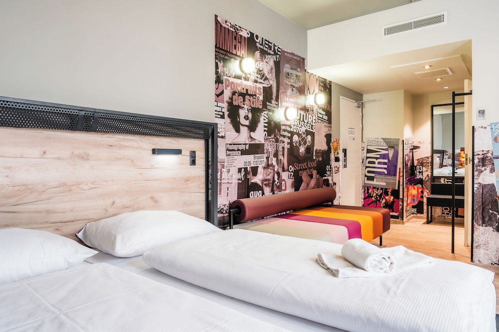 Plus, Twin Beds