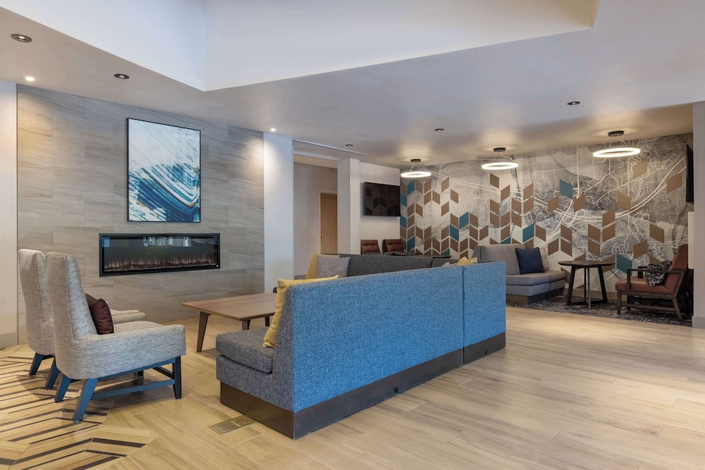 Hyatt Place Flagstaff 24/45