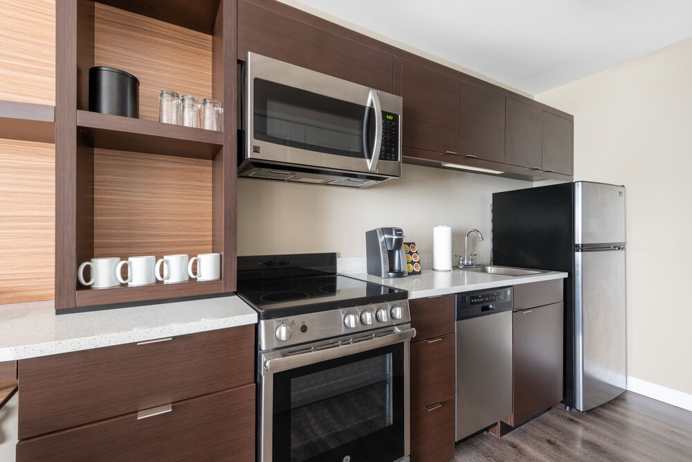 TownePlace Suites by Marriott Indianapolis Airport 50/63