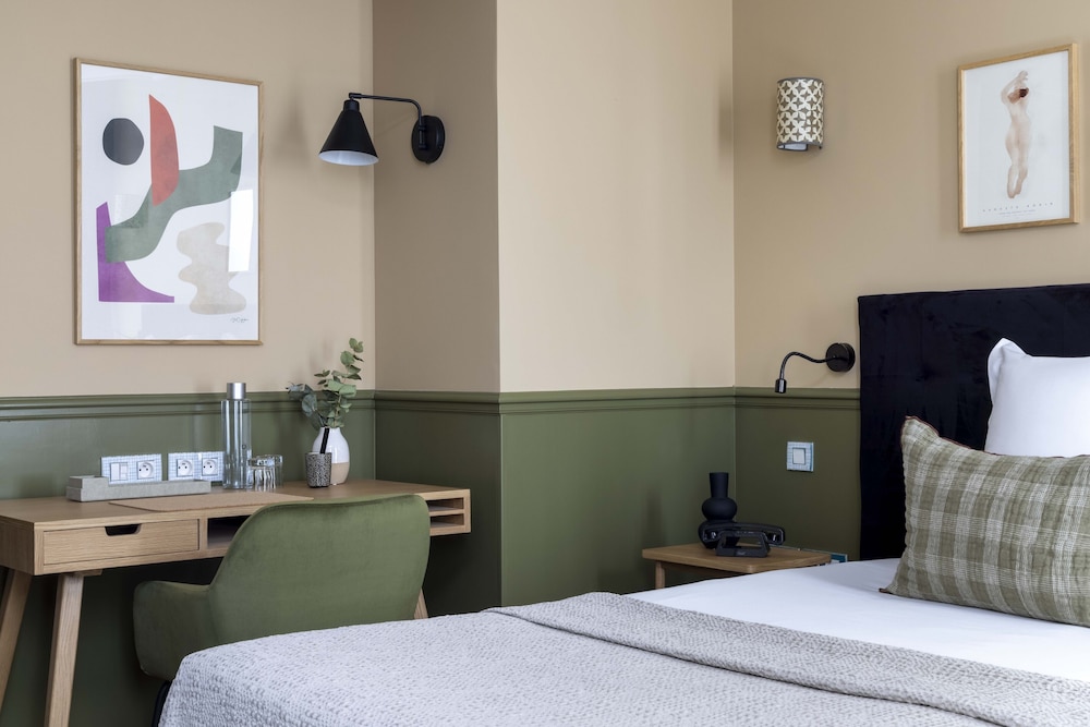 Le Petit Beaumarchais Hotel & Spa 11/48