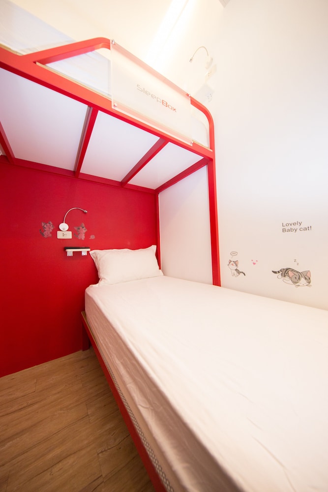 Sleep Box Hostel 16/50