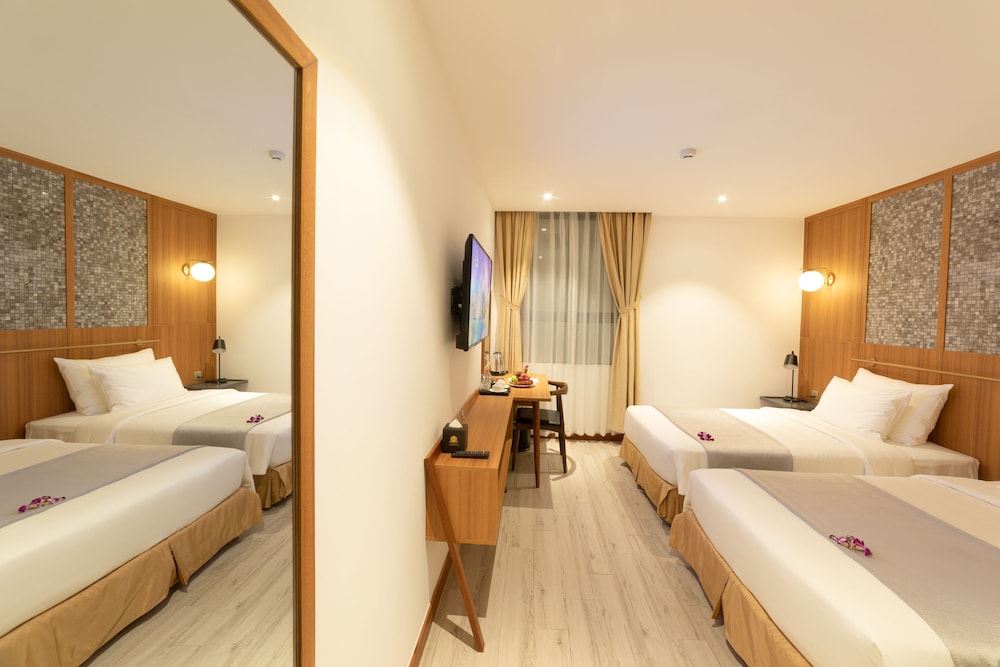 Majestic Premium Hotel 20/70