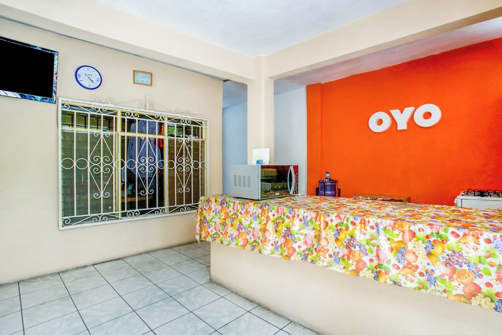 Lobby at OYO Hotel Margarita, Tlaquiltenango