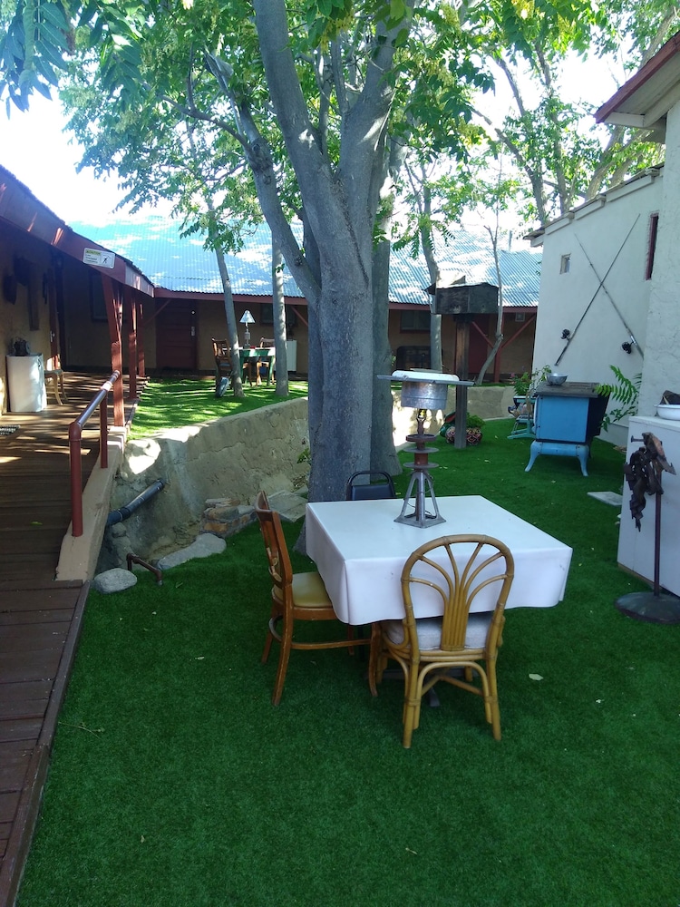 Shep's Miners Inn 46/50