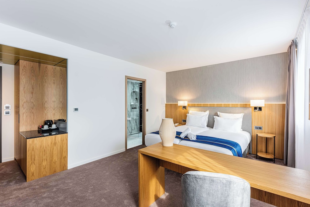 Brit Hotel Paris Rosny Sous Bois 10/34