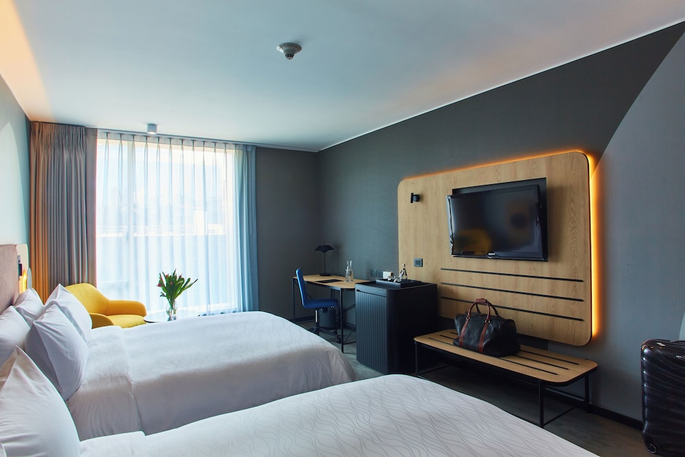 Pullman Lima San Isidro 11/49