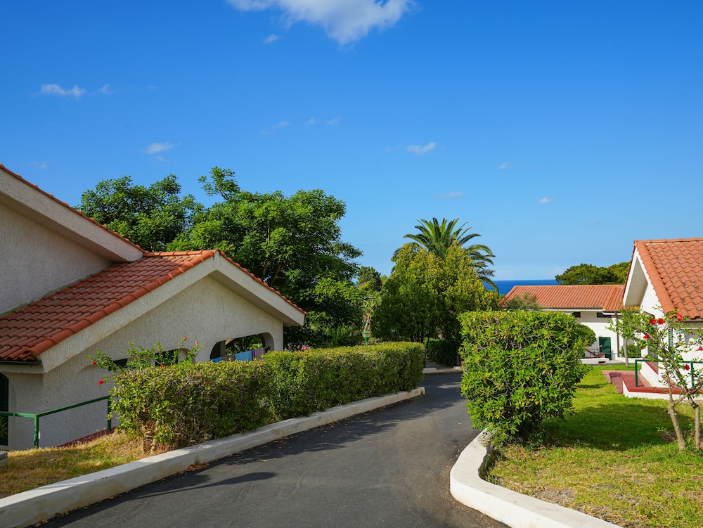 Cefalu Resort Sporting Club 63/69