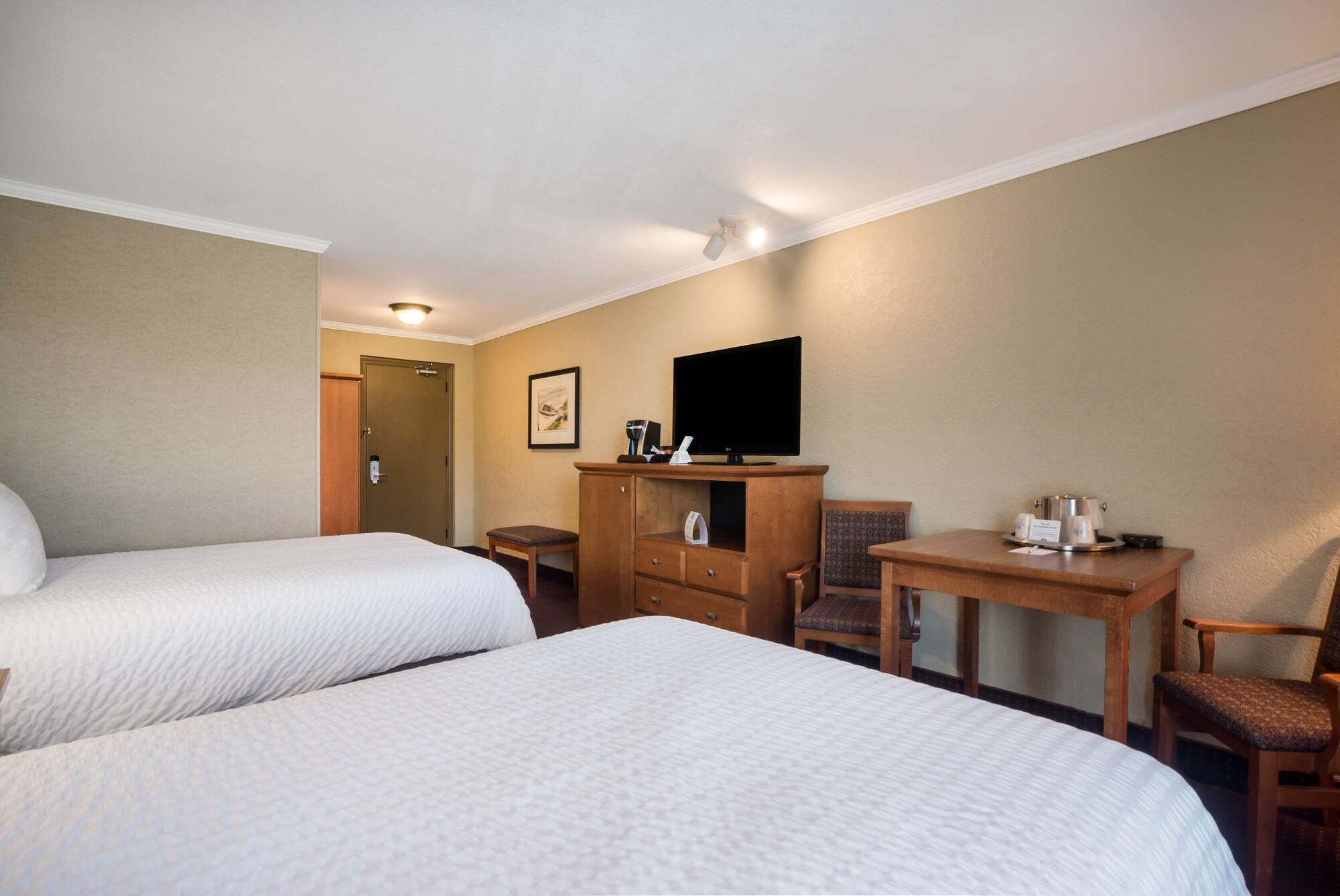 غرفة قياسية بسريرين مزدوجين، Best Western Plus Norwester Hotel and Conference Centre 4/8