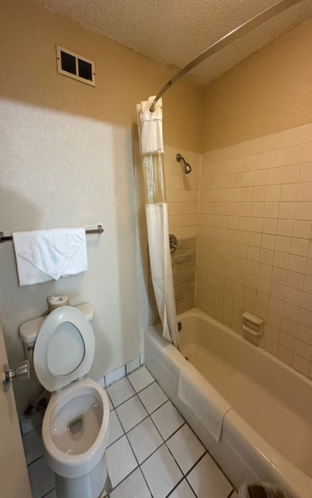 River Valley Inn and Suites 39/42