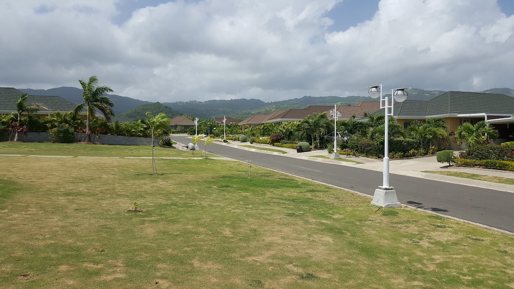 Ocho Rios Villa At Coolshade Iv 45/50