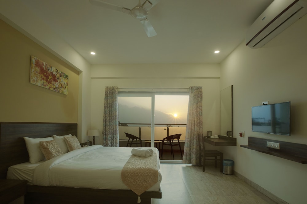 Hotel Amora Premium 6/19