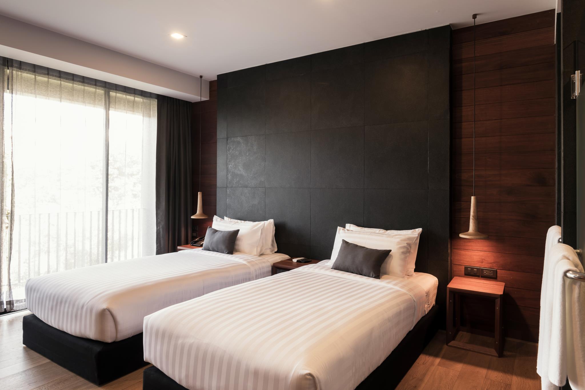 Classic, Deluxe, Twin Beds