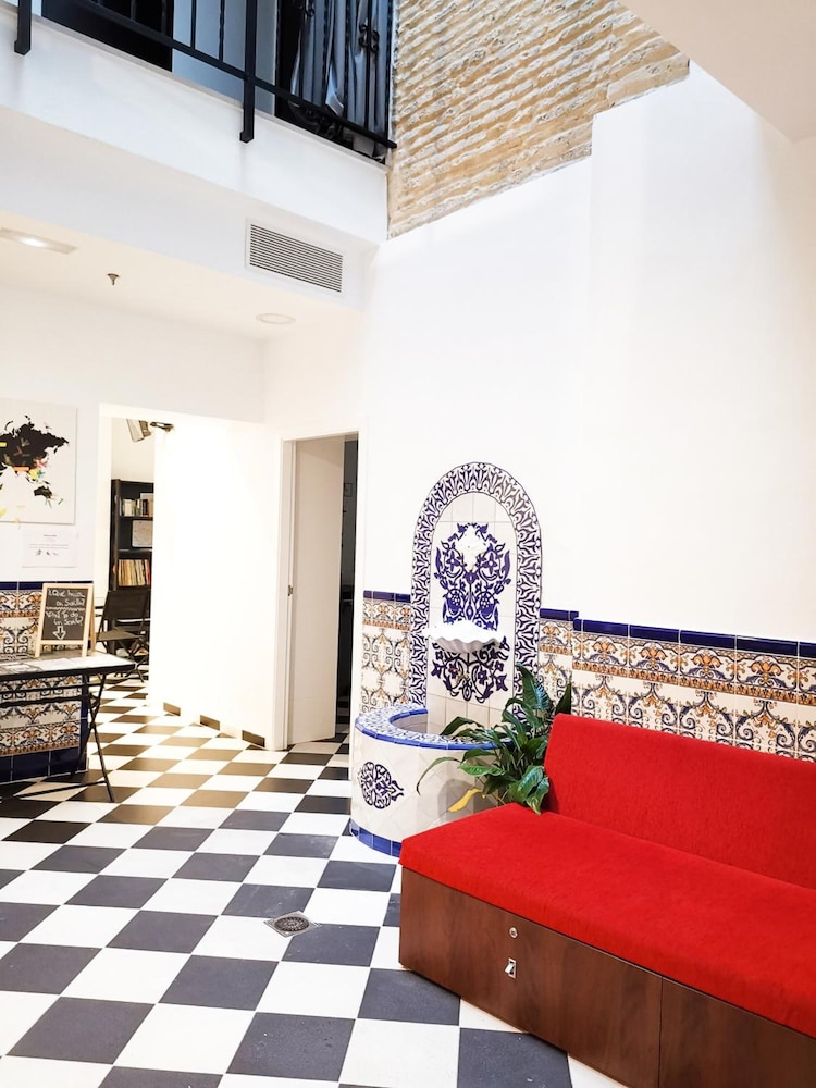 Hostel A2c - Adults Only 9/45