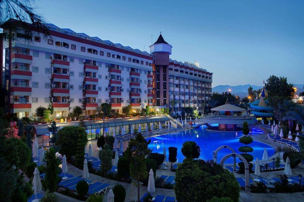 Saphir Hotel And Villas in ALANYA