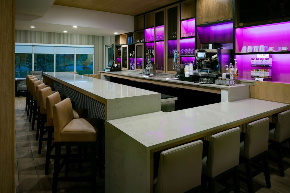 Hyatt Place Fairbanks 35/55