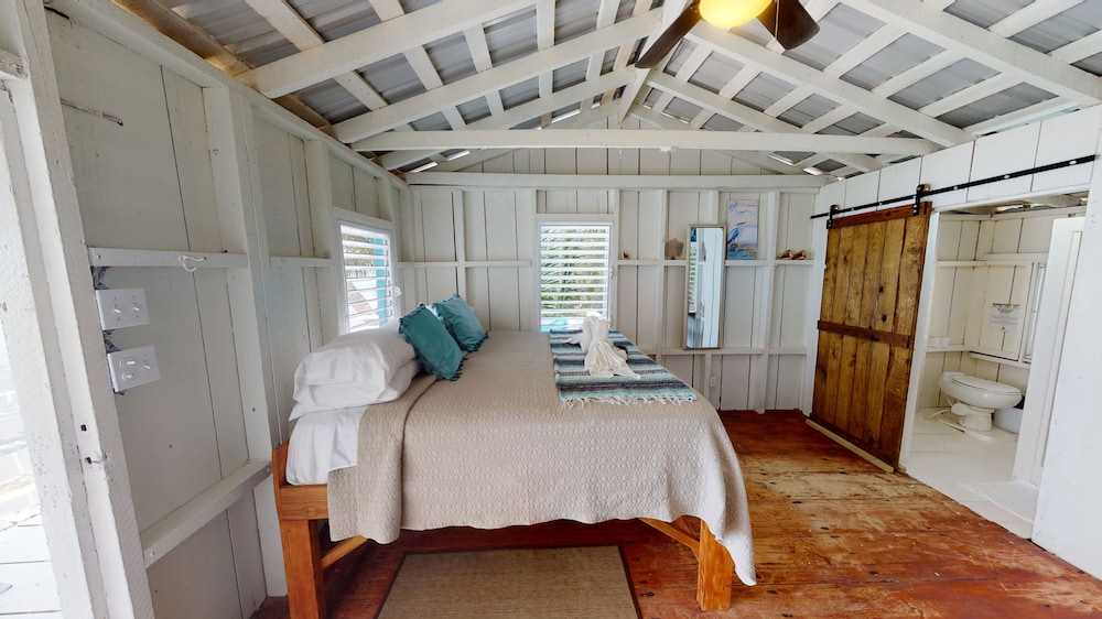 Ranguana Caye Cabanas 11/50