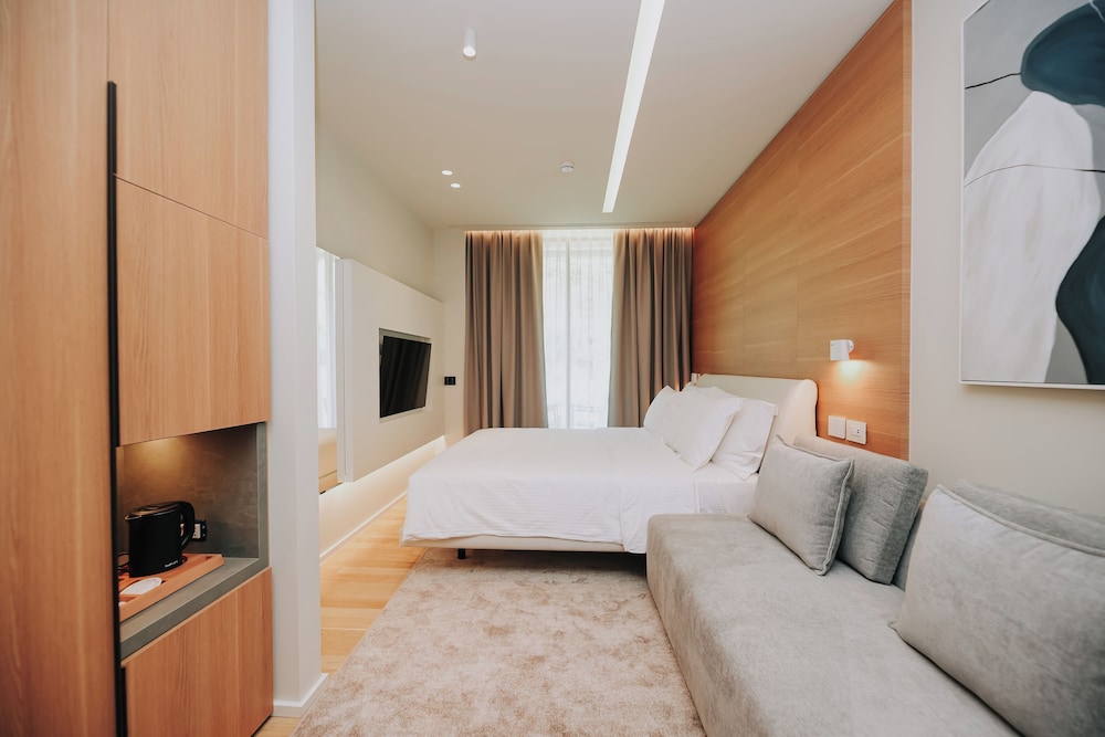 Magnus Hotel 11/50