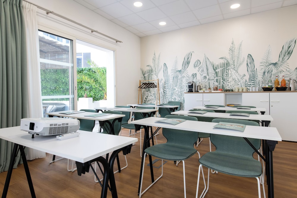 Boutique Hotel Cezanne 47/62