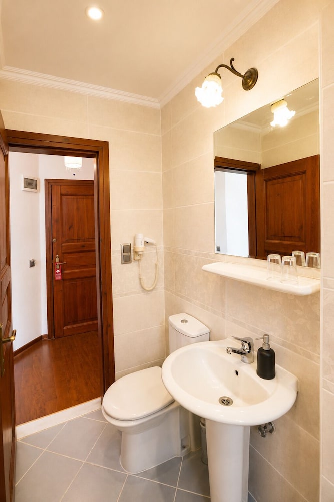 Hotel Sari Konak 48/48