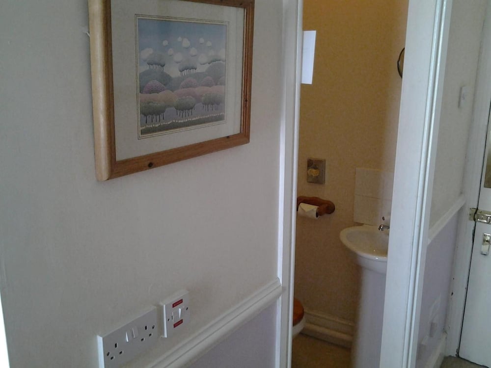 No9 Guest House 23/37