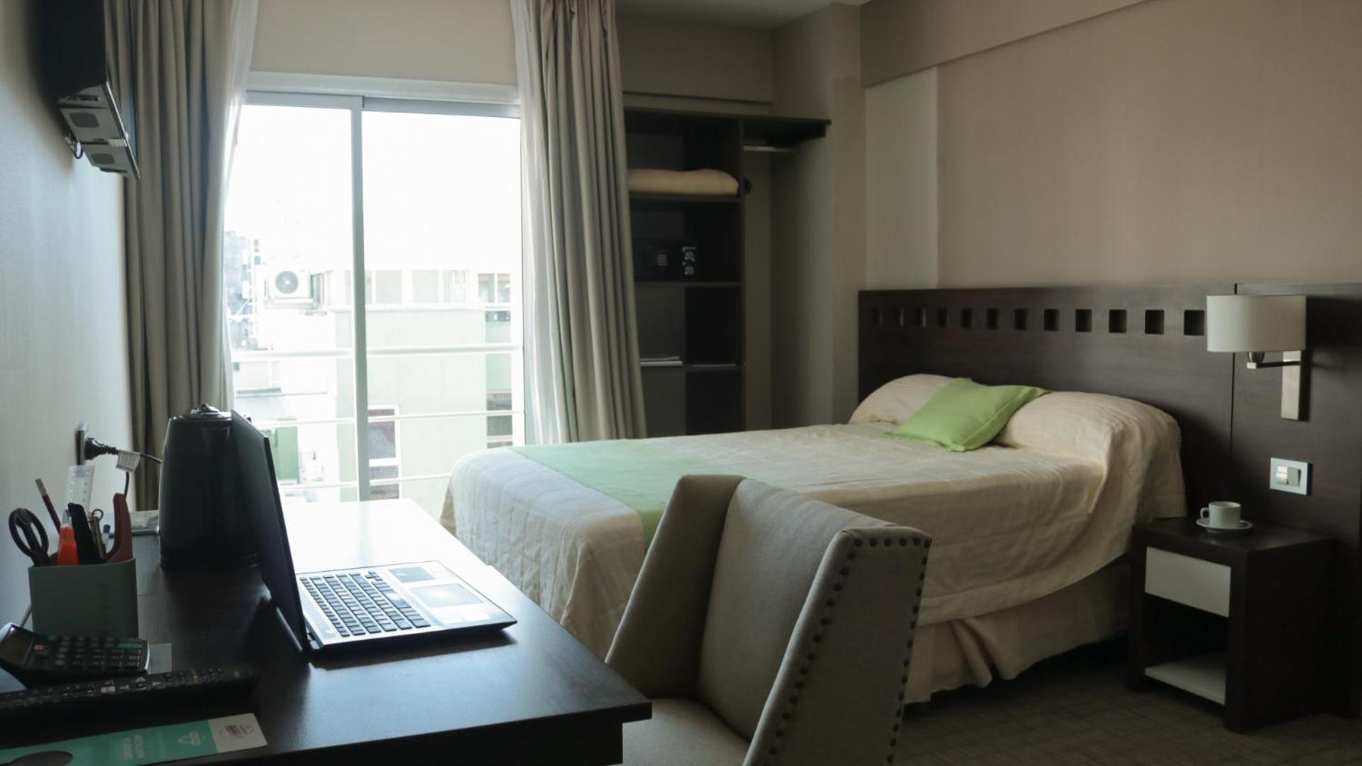 Room, Queen Bed