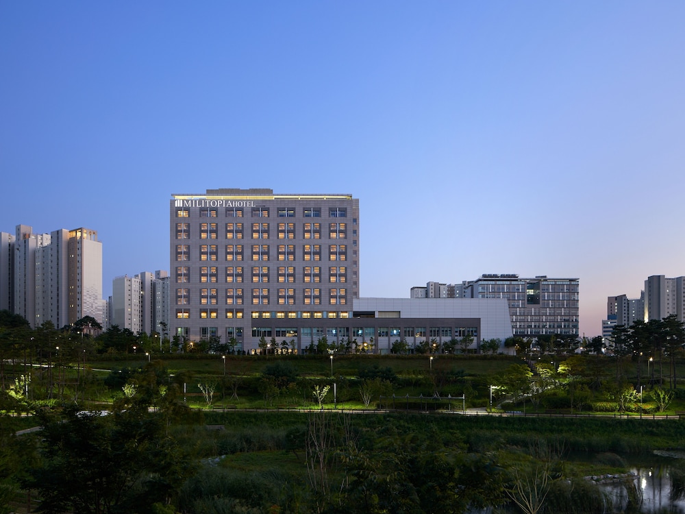 Wirye Militopia Hotel by Marine 3/62