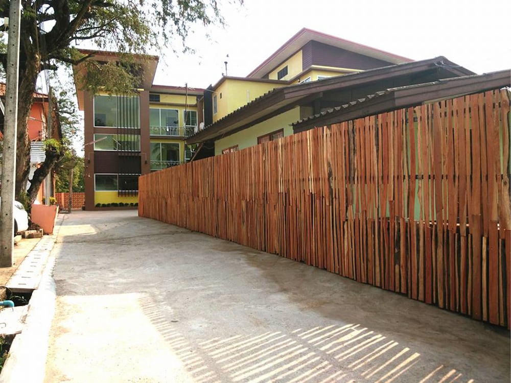 Honey Hotel Chiang Saen 24/30