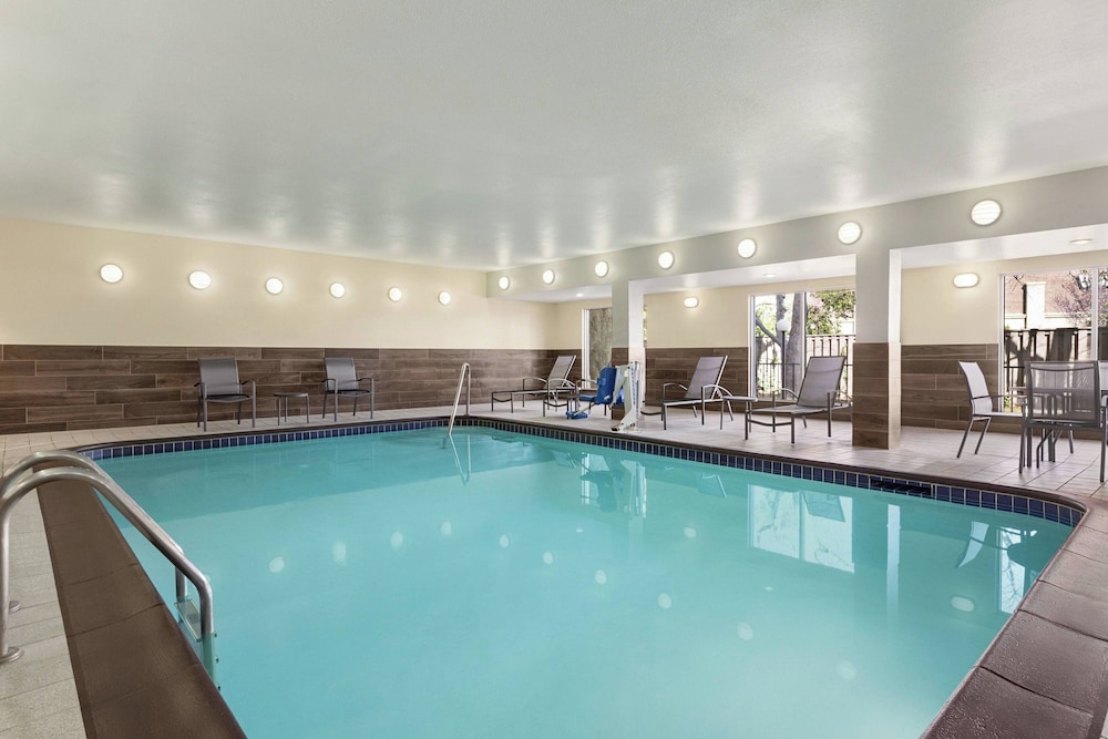Fairfield Inn Tracy 12/21
