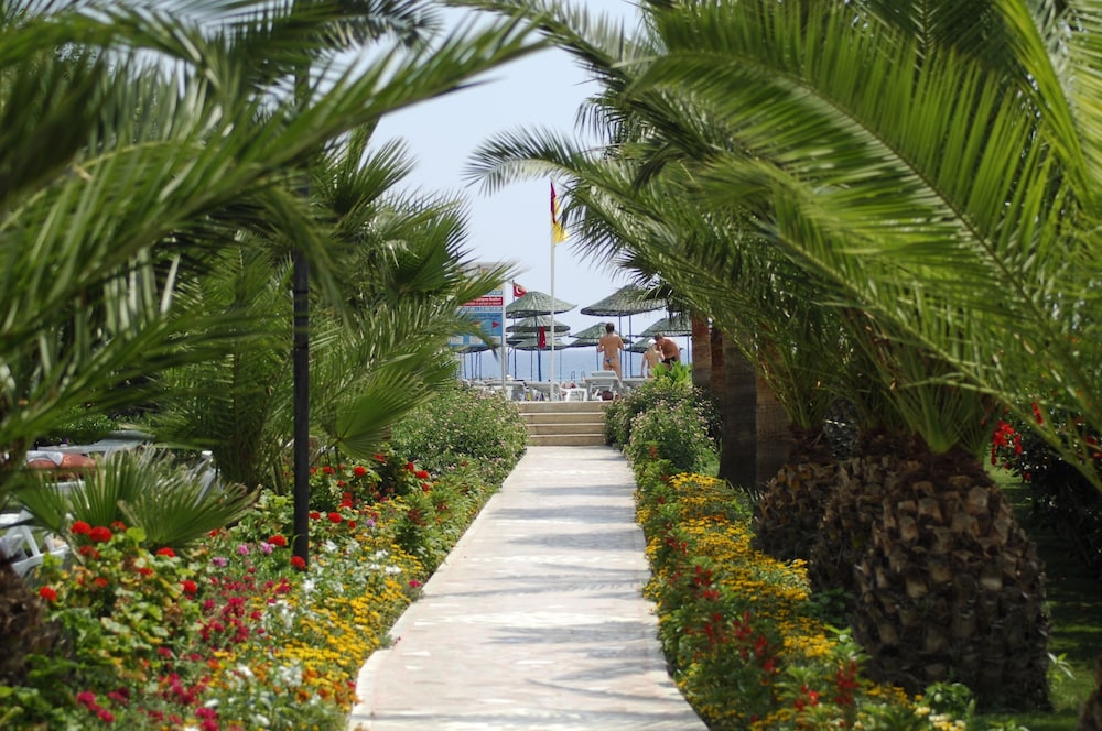 Kirbiyik Resort Hotel 44/47