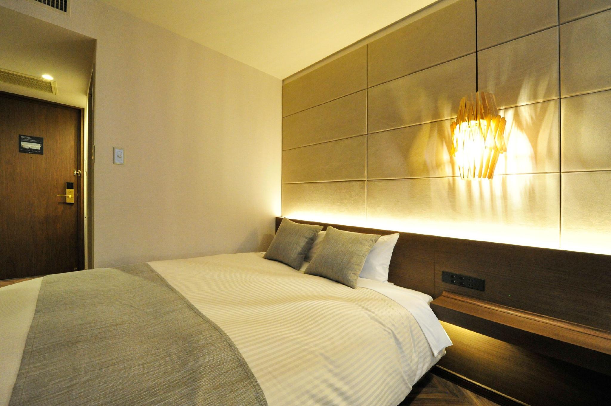 Room, Queen Bed