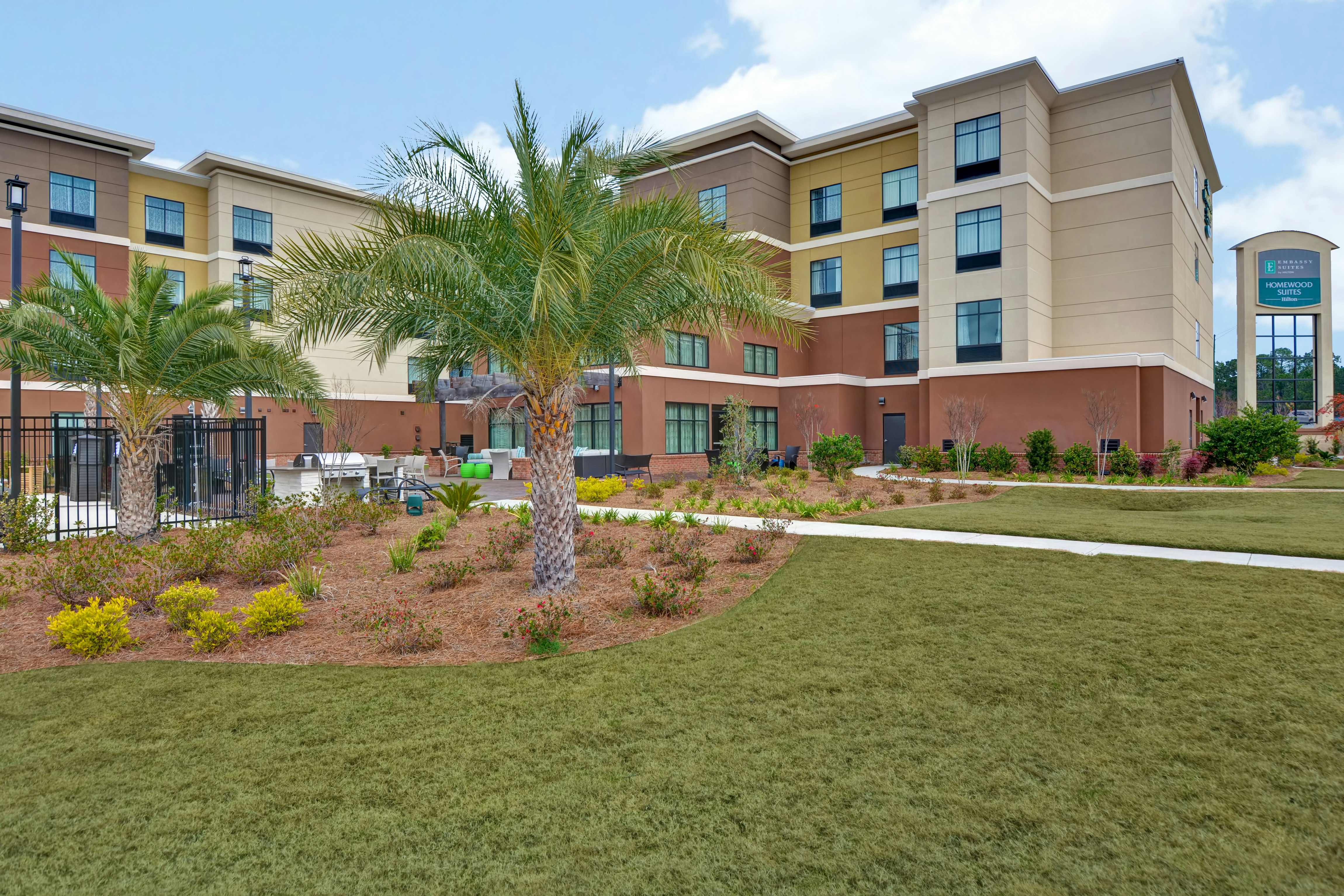 Homewood Suites by Hilton Savannah Airport 26/28