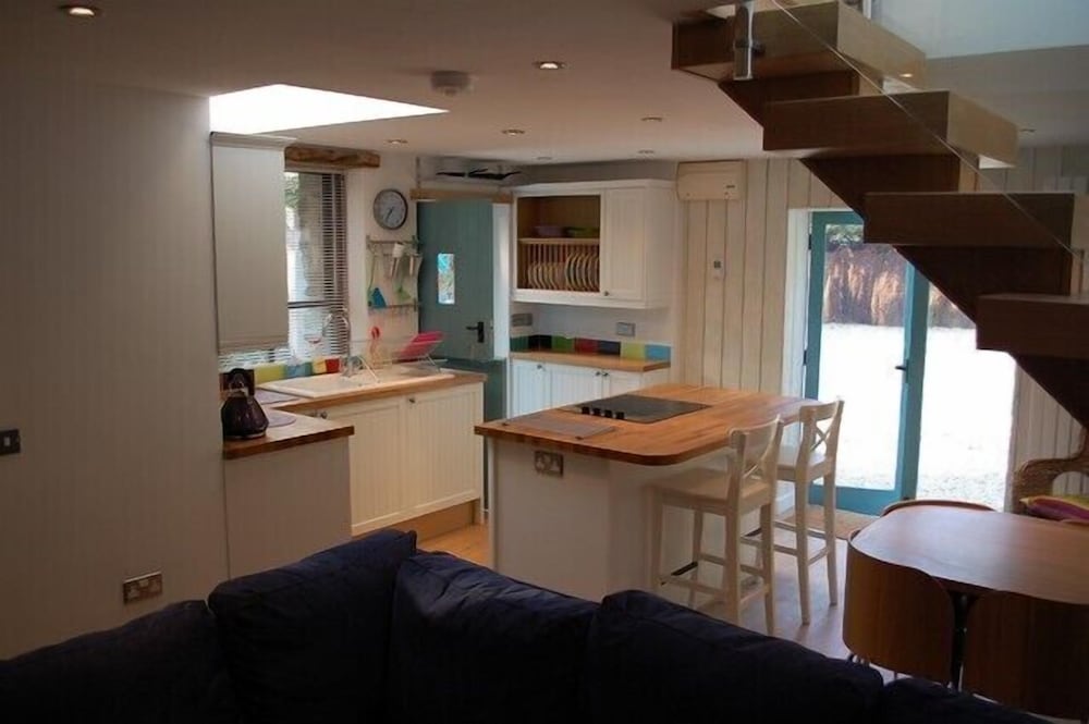 Western House B and B 33/50