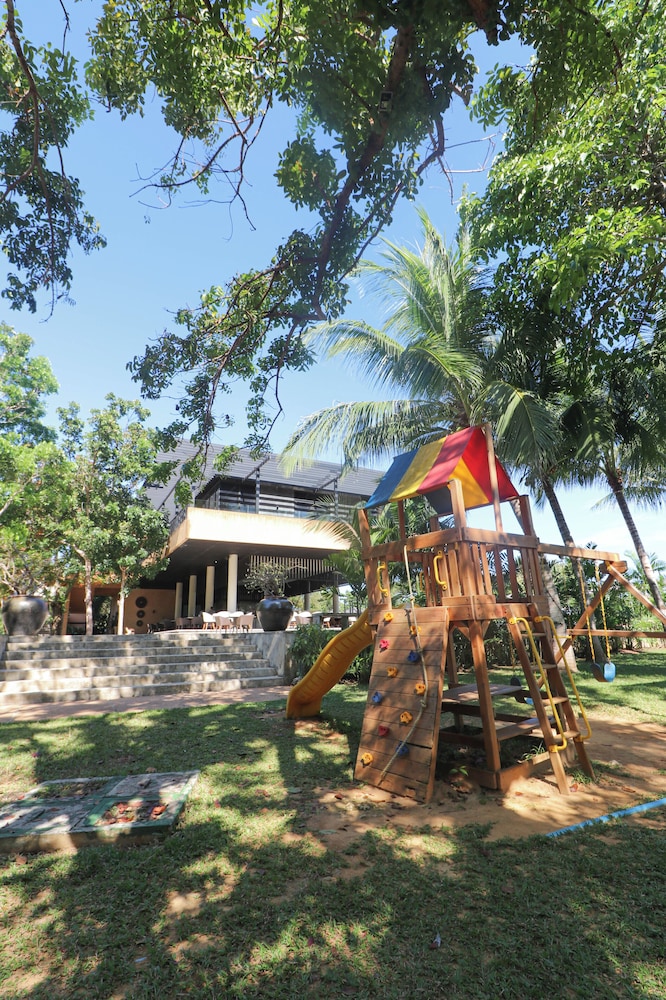 Amorita Resort 67/75