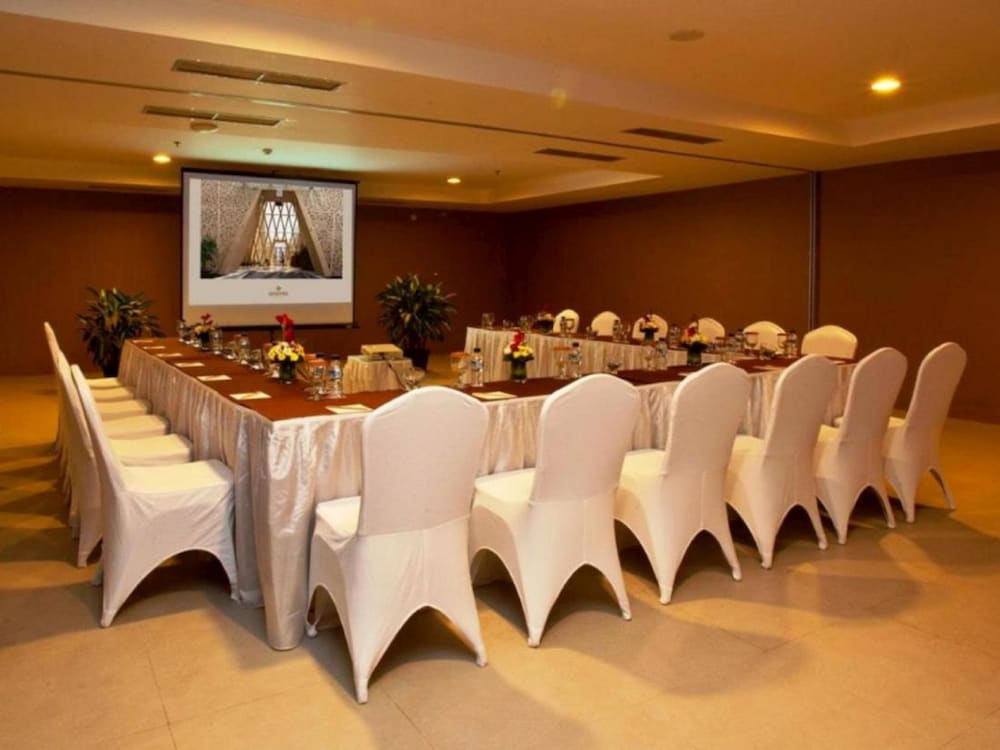 Ananta Legian 40/50