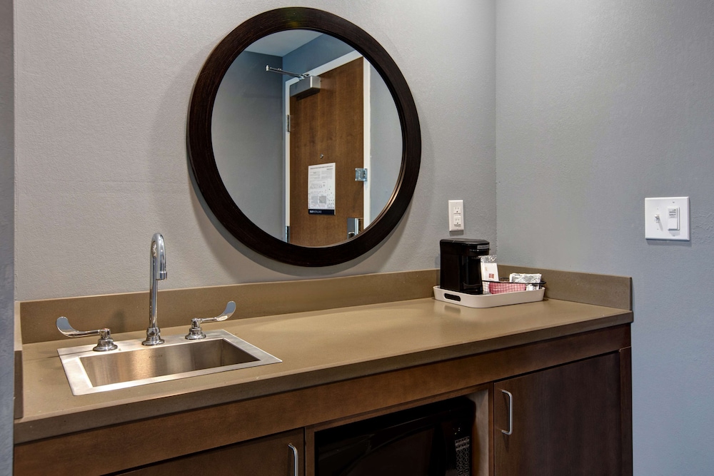 Hampton Inn Suites Deptford Nj 29/53