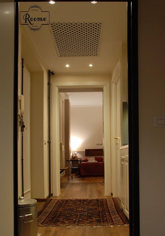 Roome B&B 18/33