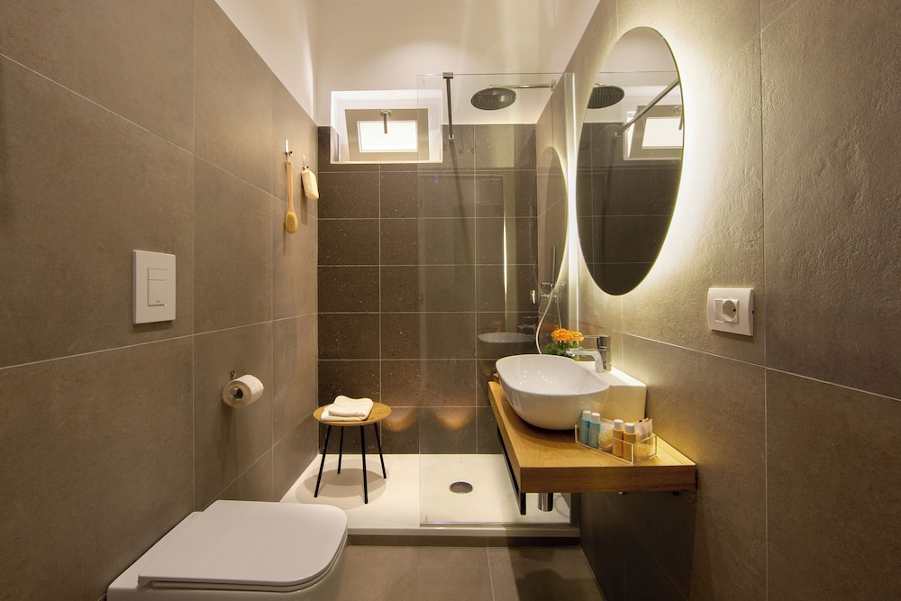 Mare Fuori Rooms 19/23