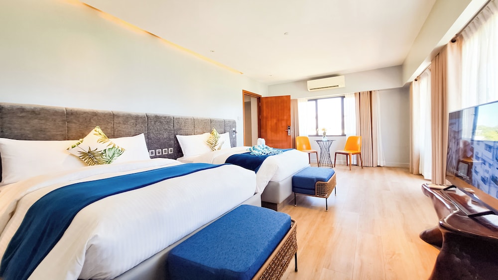 Pinnacle Boracay 25/67