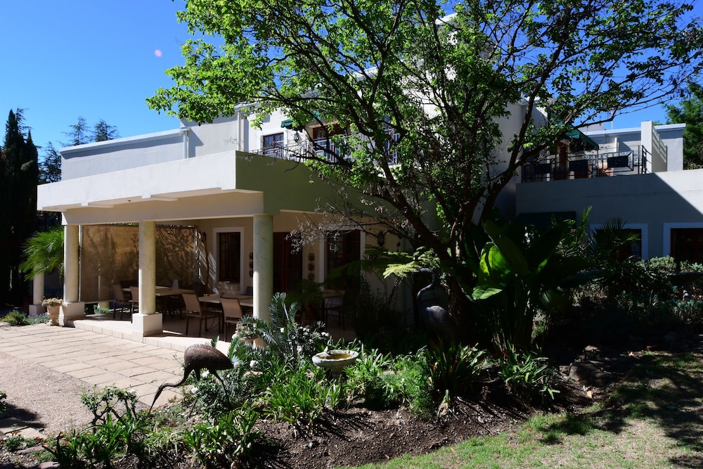 Highgrove Guesthouse 4/48