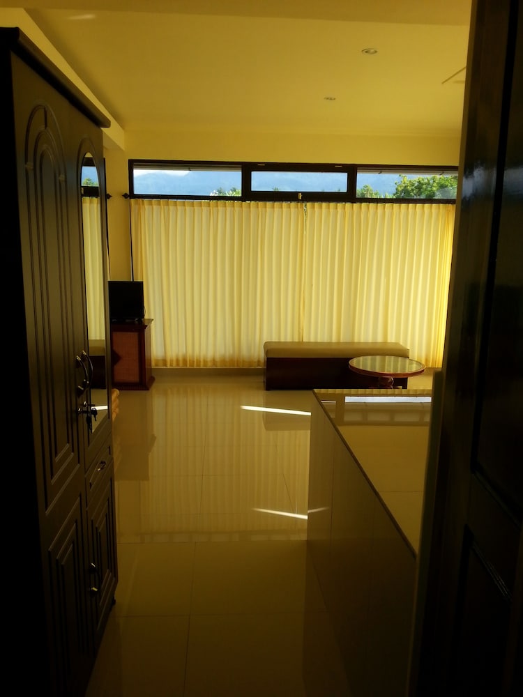 Puri Mandhara Lovina 8/45