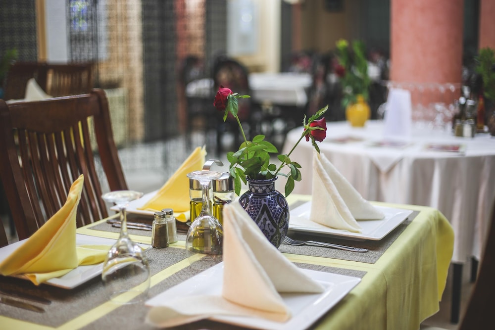 Hotel Bab Mansour 30/40