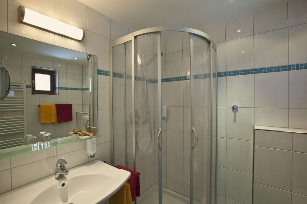 PARKHOTEL SONNENHOF 30/33