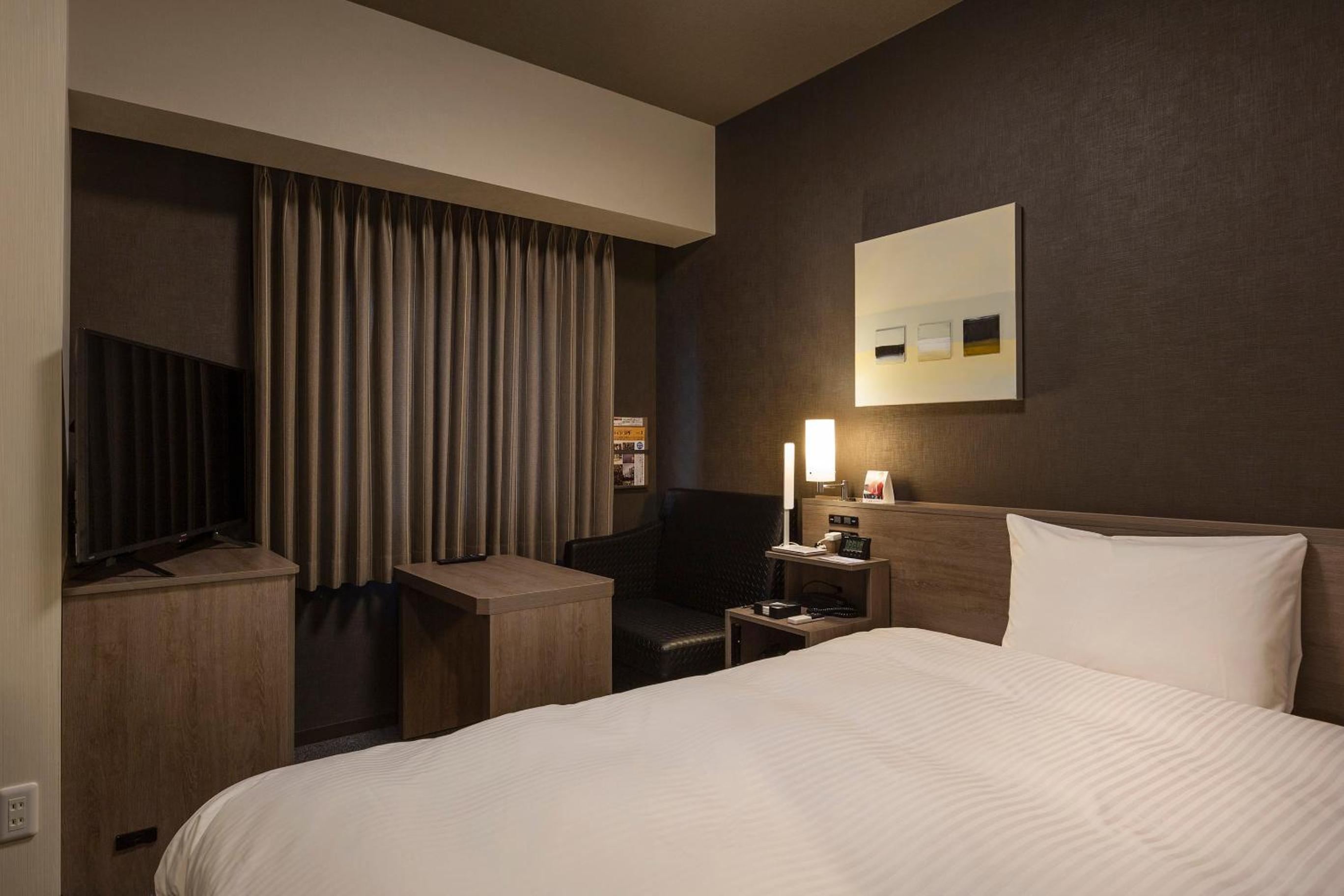 Room, Single, Electronic Cigarette Only, Smoking