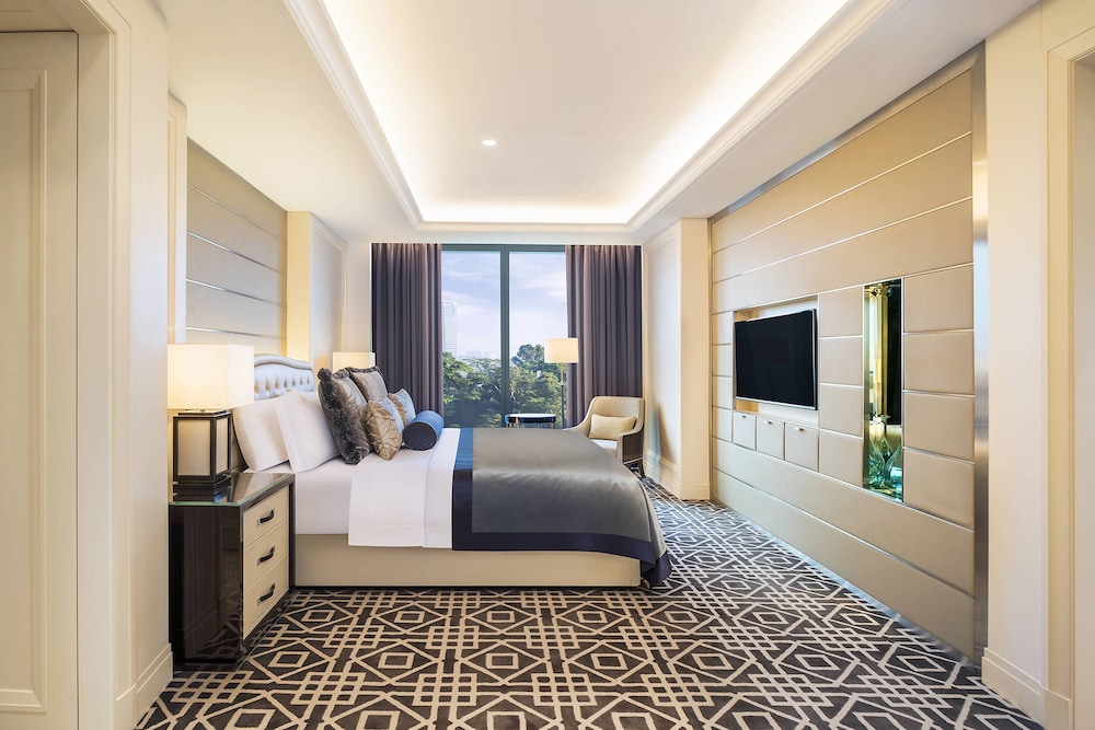 THE ST. REGIS KUALA LUMPUR 17/72