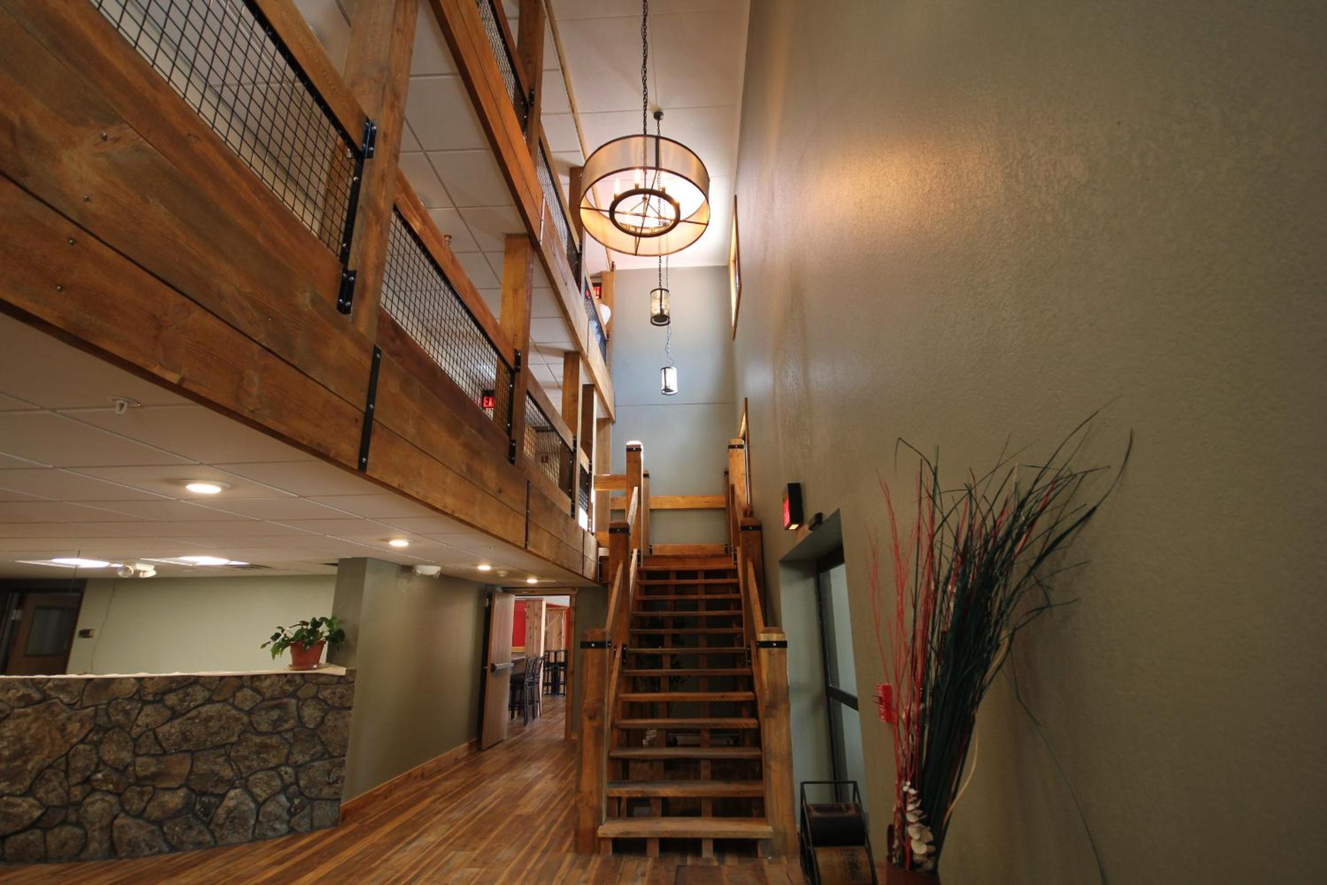 Blackstone Lodge Suites 4/50