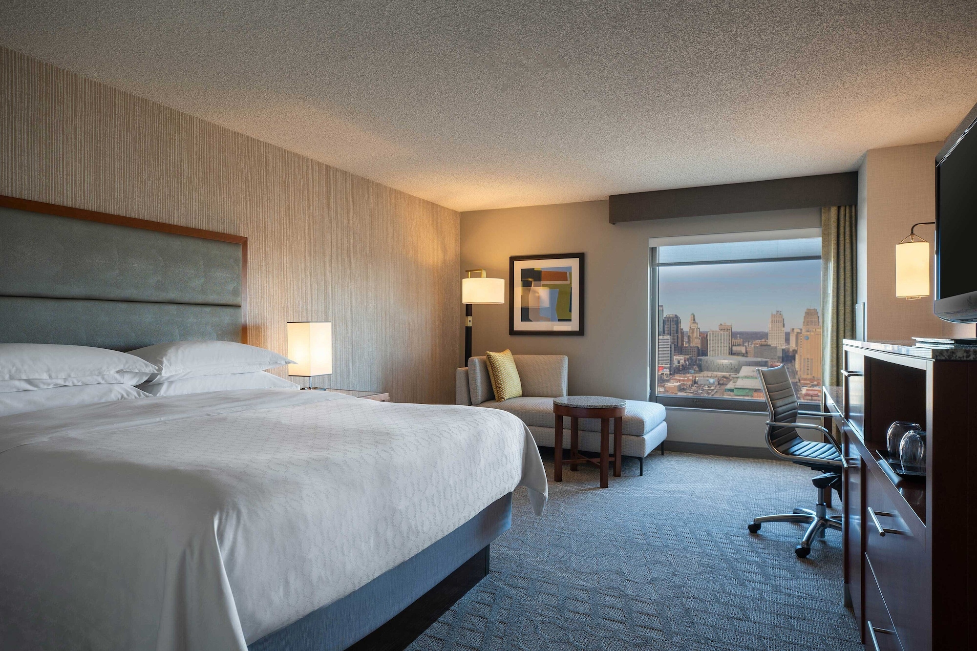 Room at Sheraton Kansas City Hotel At Crown Center, KANSAS CITY - MO