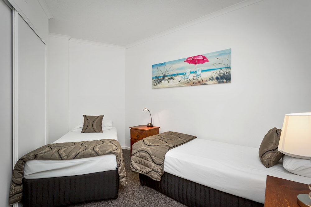 Kirra Beach Apartments 29/78